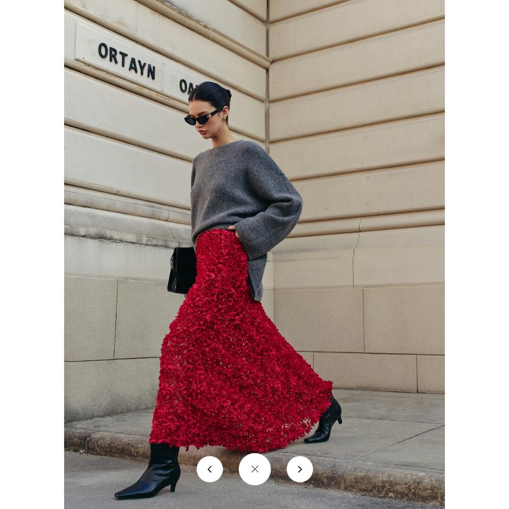 Commense Red 3D Rosette Appliqué Maxi Skirt Size S